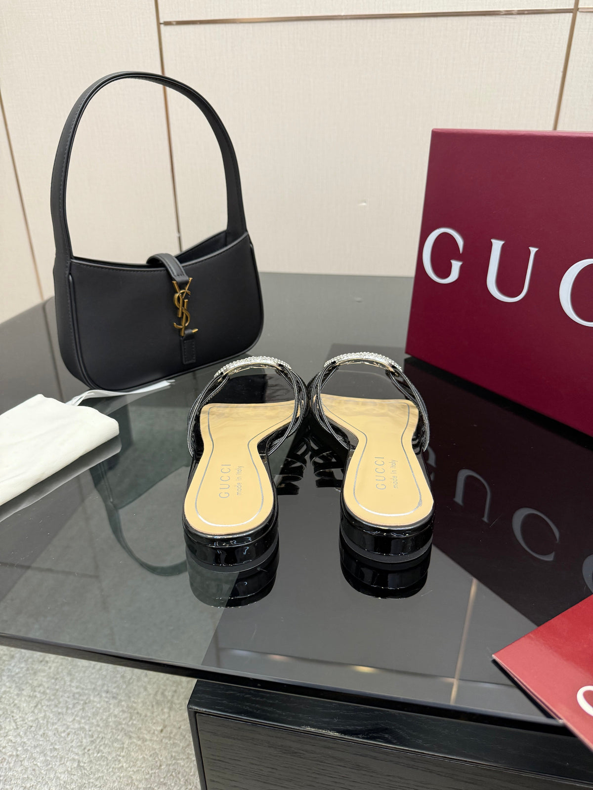 Women's Slide 25mm With Crystal Interlocking G Black Patent Leather