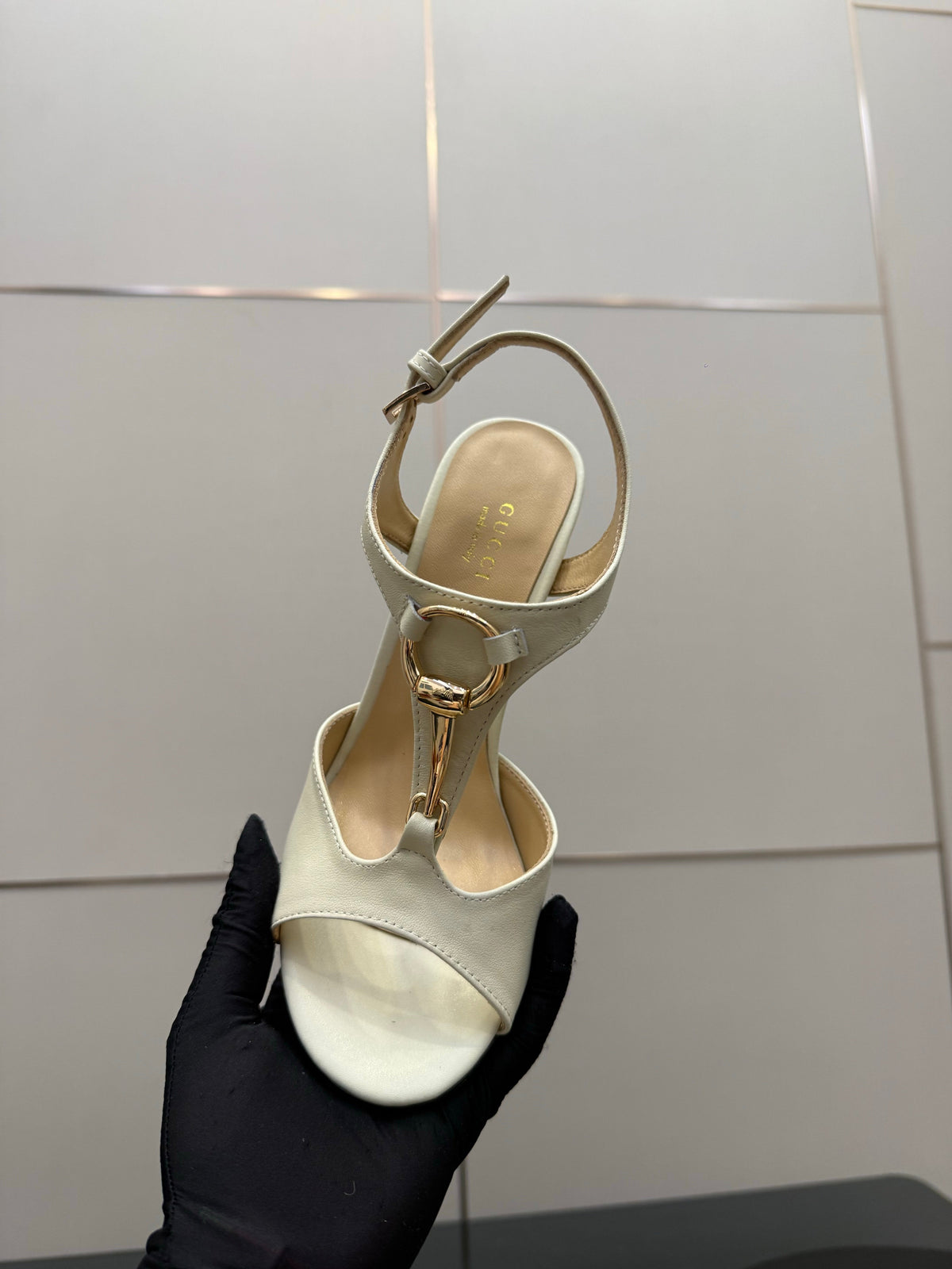 GG G-Buckle High-Heeled Sandals 10.5cm Ivory Cowhide 725305