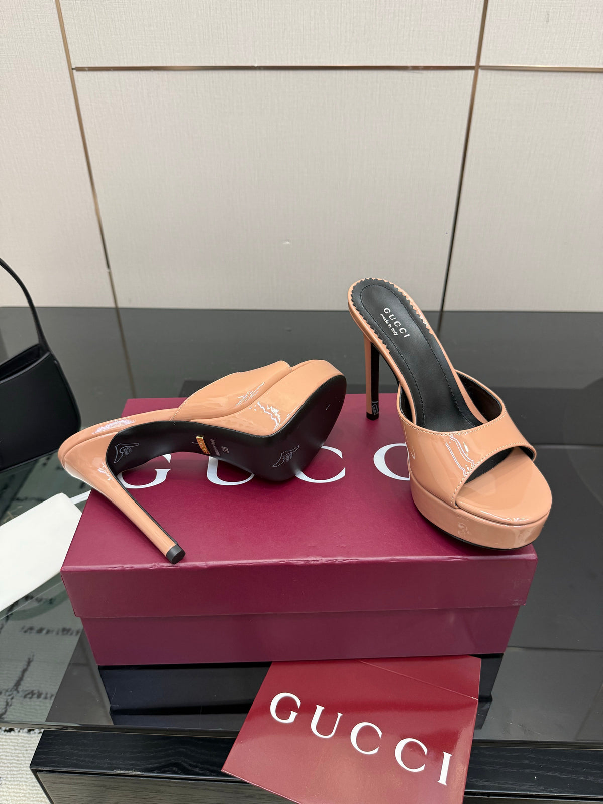 GG 26s Sandal 12cm Beige Patent Leather 828217