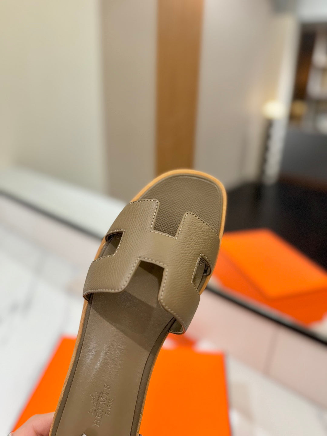 HM Oran Sandal Etoupe Goatskin 294865