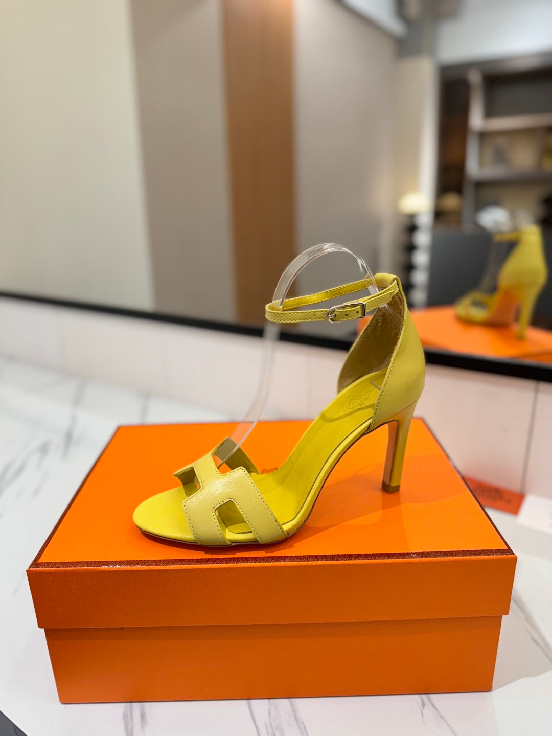 HM Joy 90mm Heeled Sandals Yellow Flat Cowhide 294924