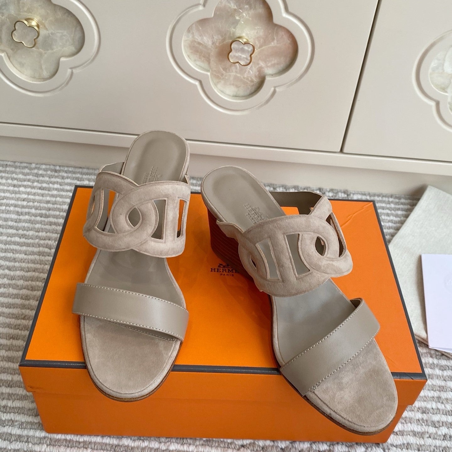HM Lipari Sandal 7cm Taupe Suede 776543