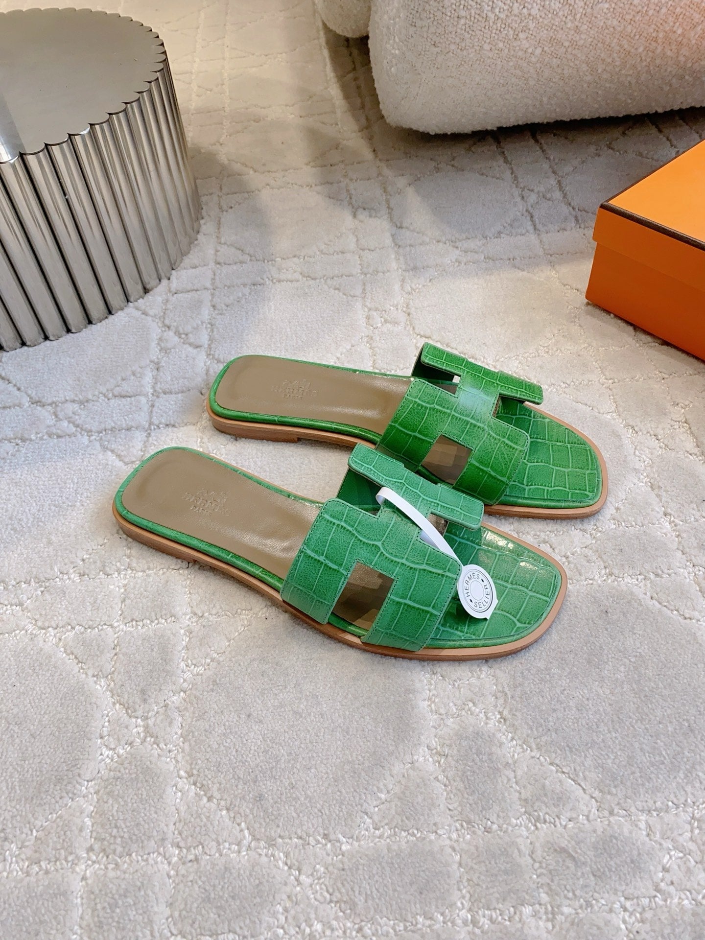 HM 26s Oran Sandal Green Alligator Embossed Leather 724323