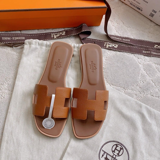 HM 26s Oran Sandal Tan Brown Espom Goatskin 724270