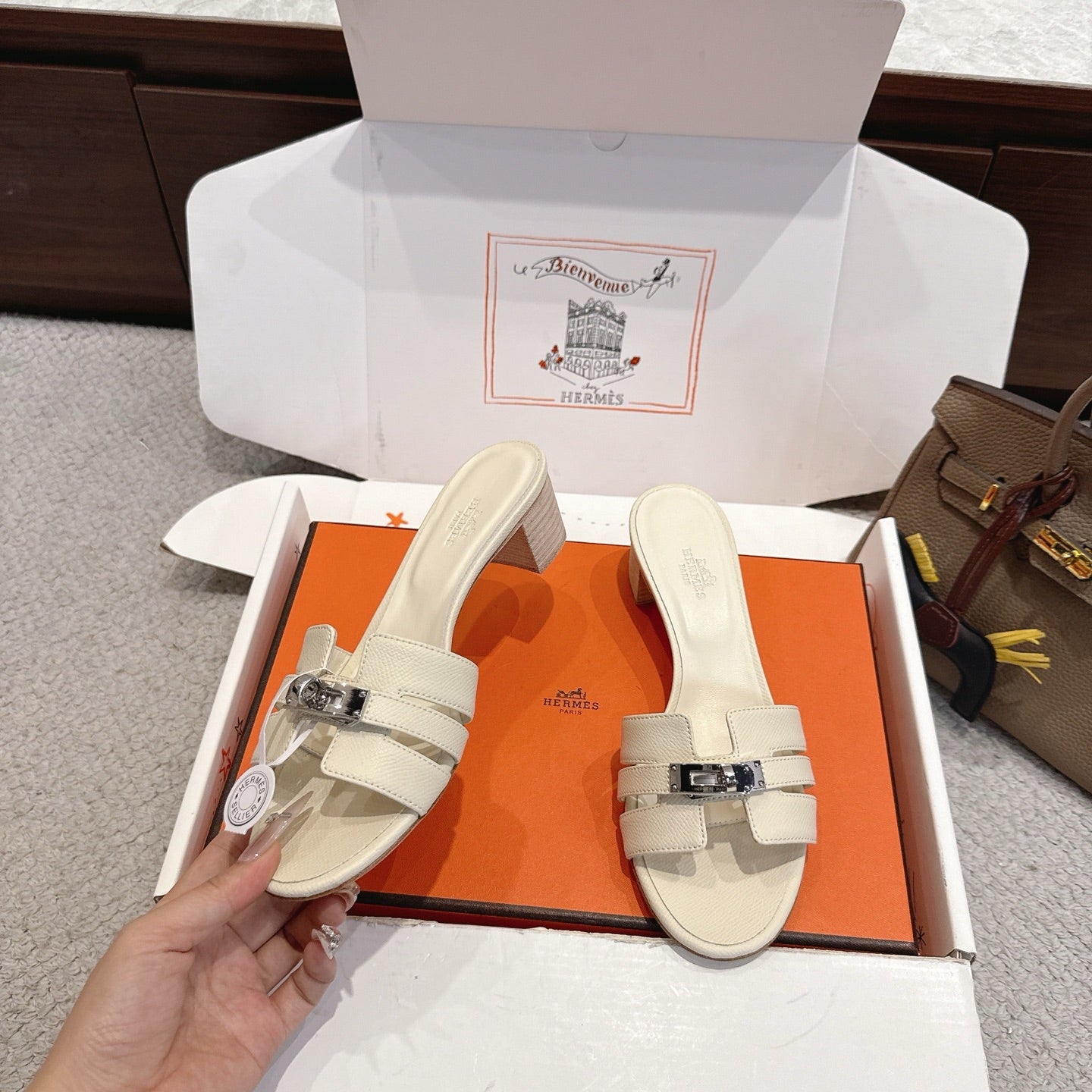 HM Kelly Buckle Sandals 5cm Cream Leather 805002