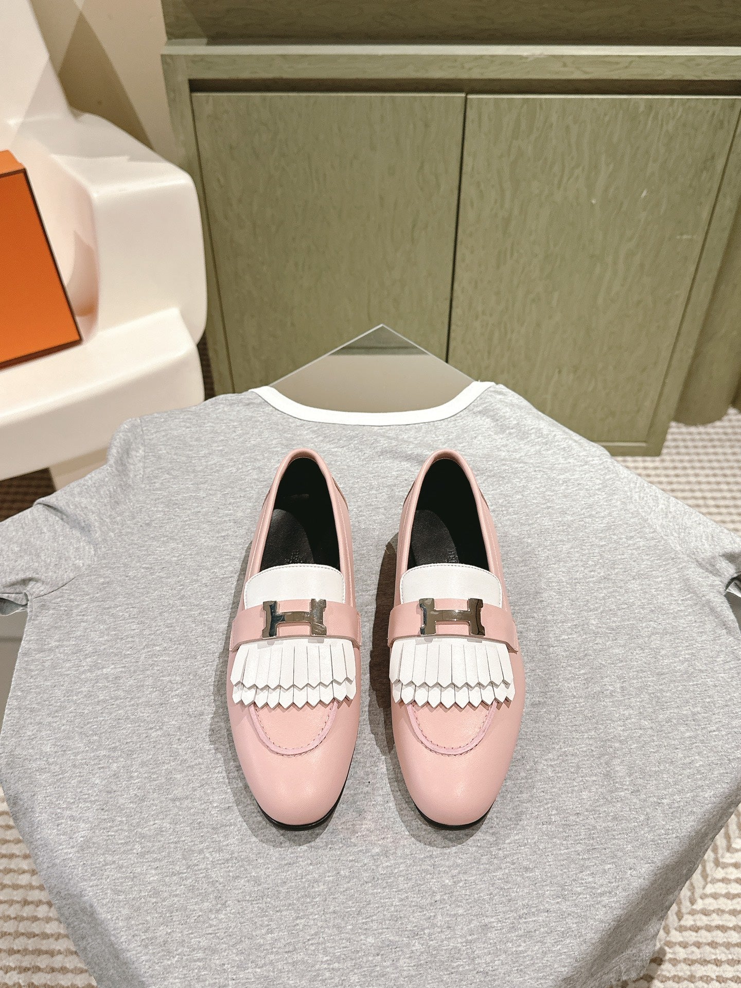 HM Mocassins Royal Loafers  Muted Pink White Sheepskin 445006