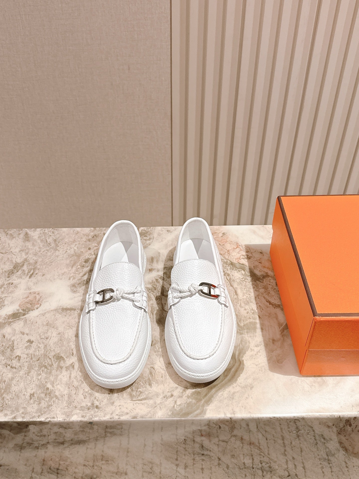 HM 25s Ignacio Loafer White Grain Leather Rubber 445336