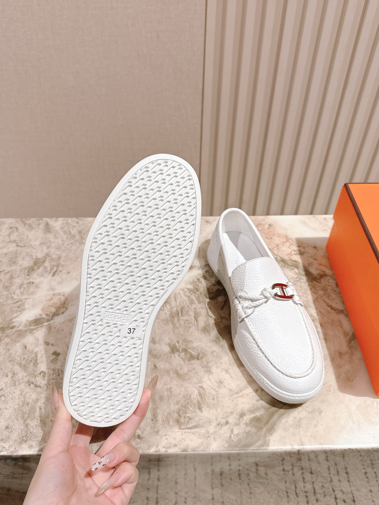 HM 25s Ignacio Loafer White Grain Leather Rubber 445336