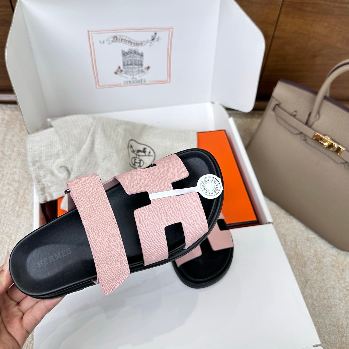 HM Chypre Sandal Black Light Pink Espom Leather 862390
