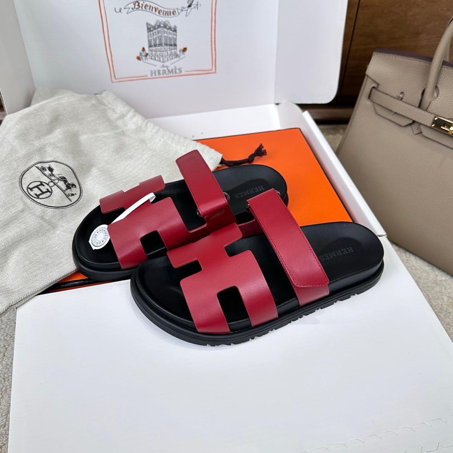 HM Chypre Sandal Black Red Leather 862400