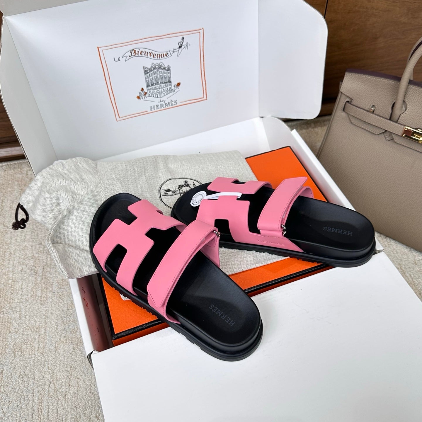HM Chypre Sandal Hot Pink Black Leather 862407