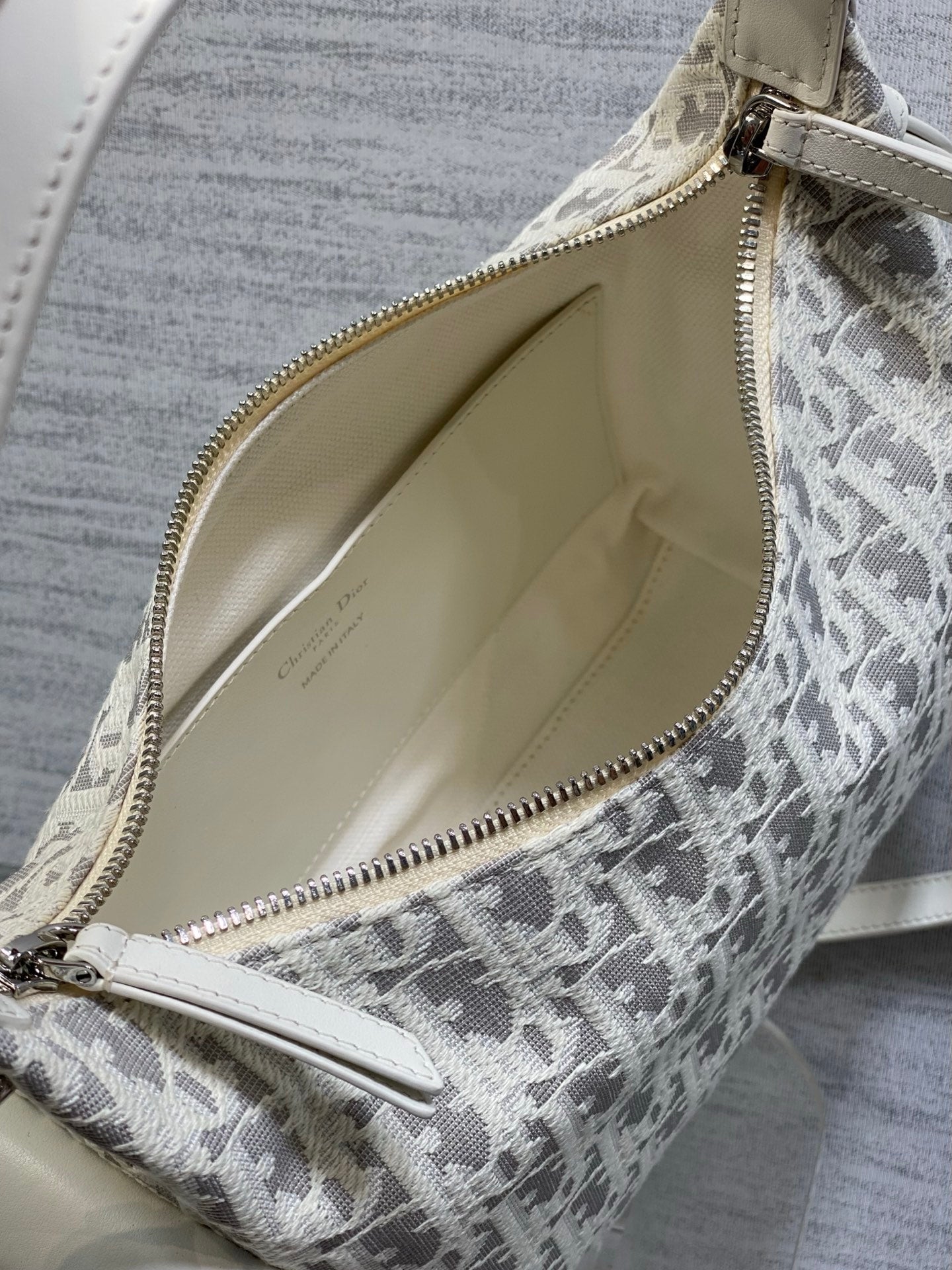 Dior 2026 D-Dream Oblique Jacquard 24cm White Grey Cotton Calfskin 289148