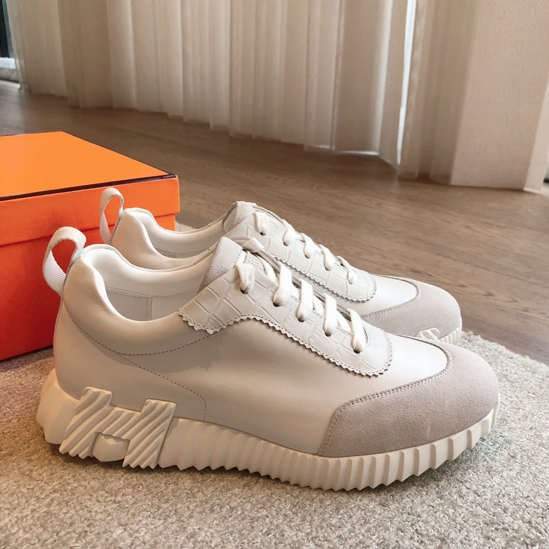 HM Bouncing Sneakers White Grey Suede Embossed Sheepskin 705790
