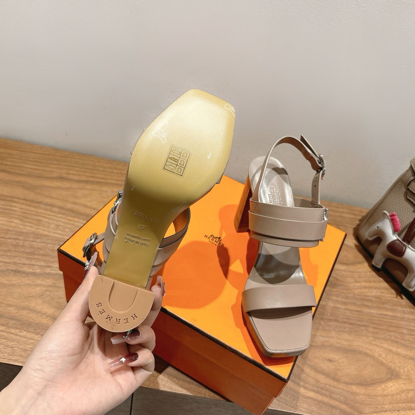 HM 26S Gigi 85 Sandal In Nude Beige Calfskin Silver Hardware