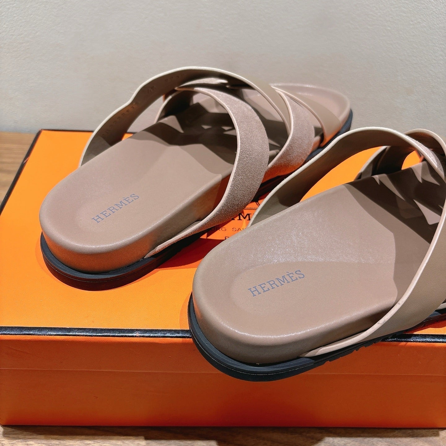 HM 25 Kazimir Sandal Calfskin Suede