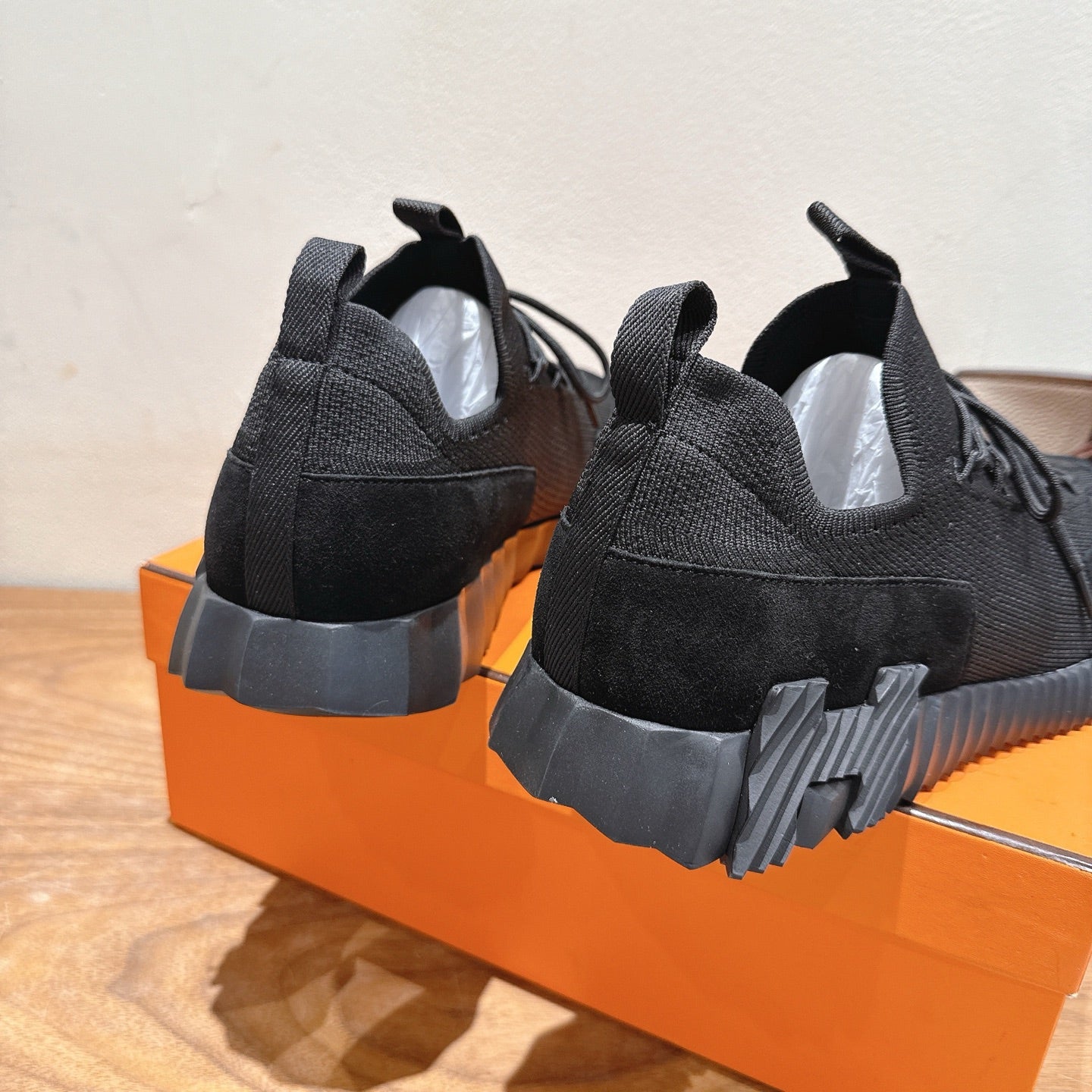 HM Sneakers Slip-On Lift Black Fabrics 329545