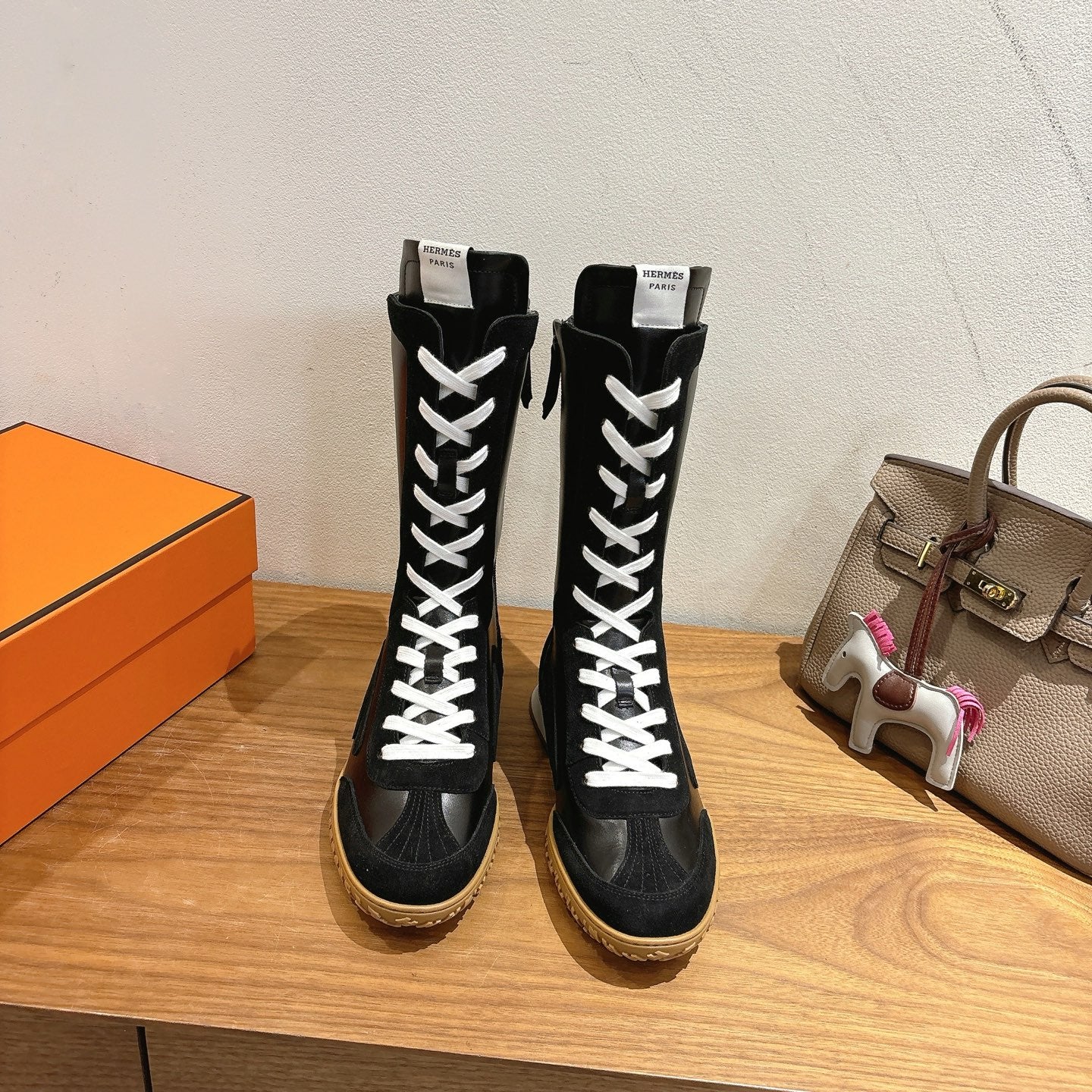 HM Lace Up Sneaker Black Suede Calfskin