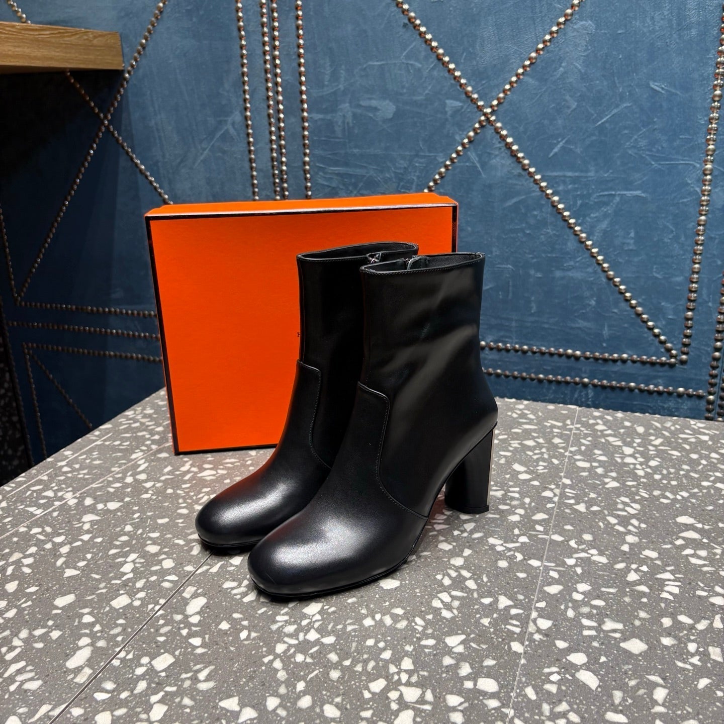 HM Lisa Ankle Boots 80mm Black Cowhide 531563