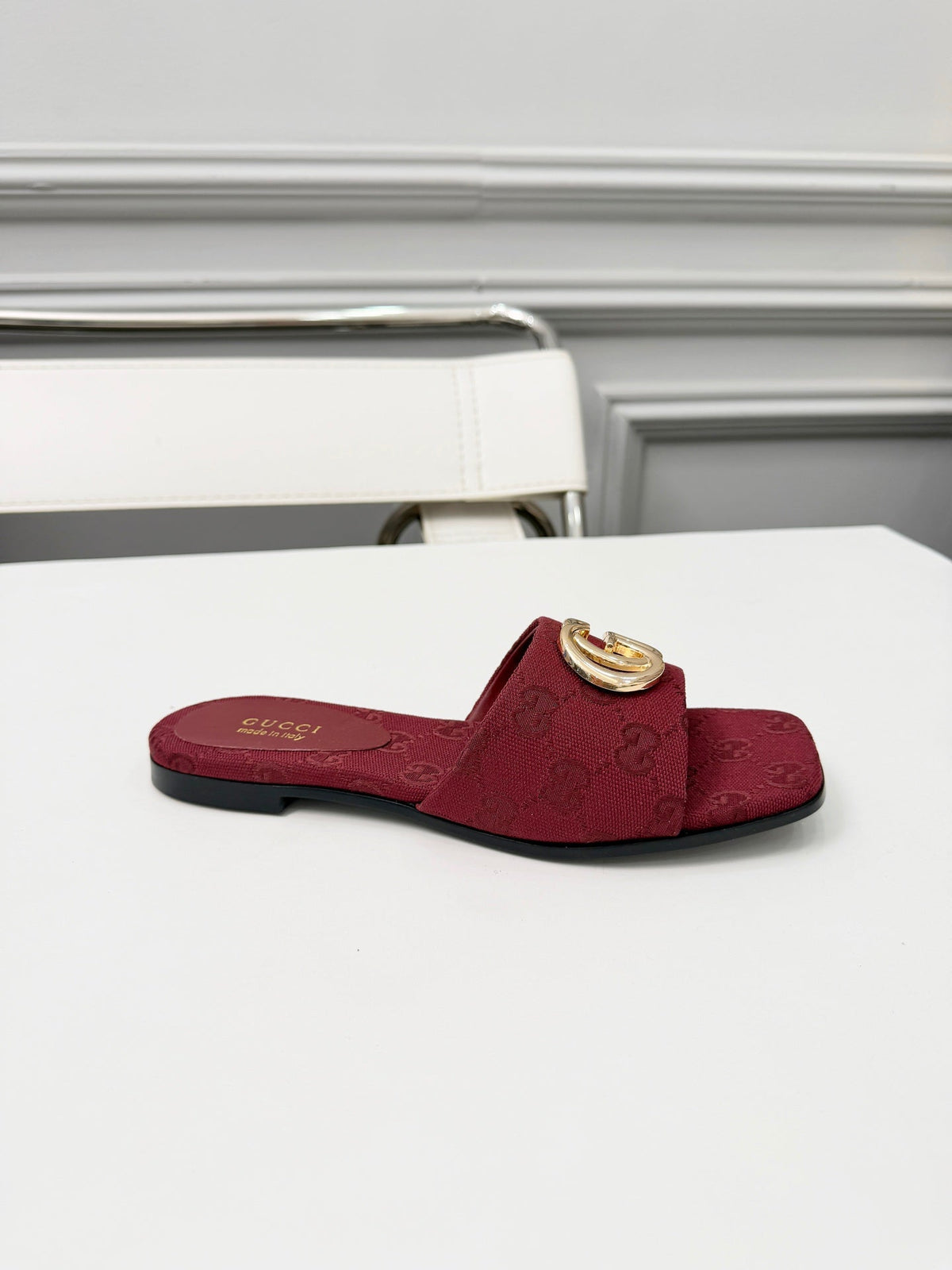 GG 2026 Early Spring Mule Burgundy Canvas Sheepskin 688516