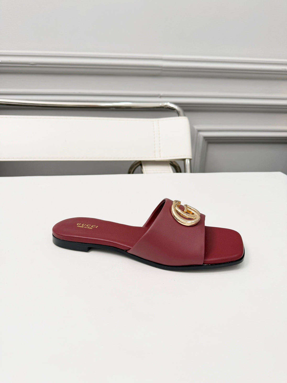 GG 2026 Early Spring Mule Burgundy Sheepskin 688520