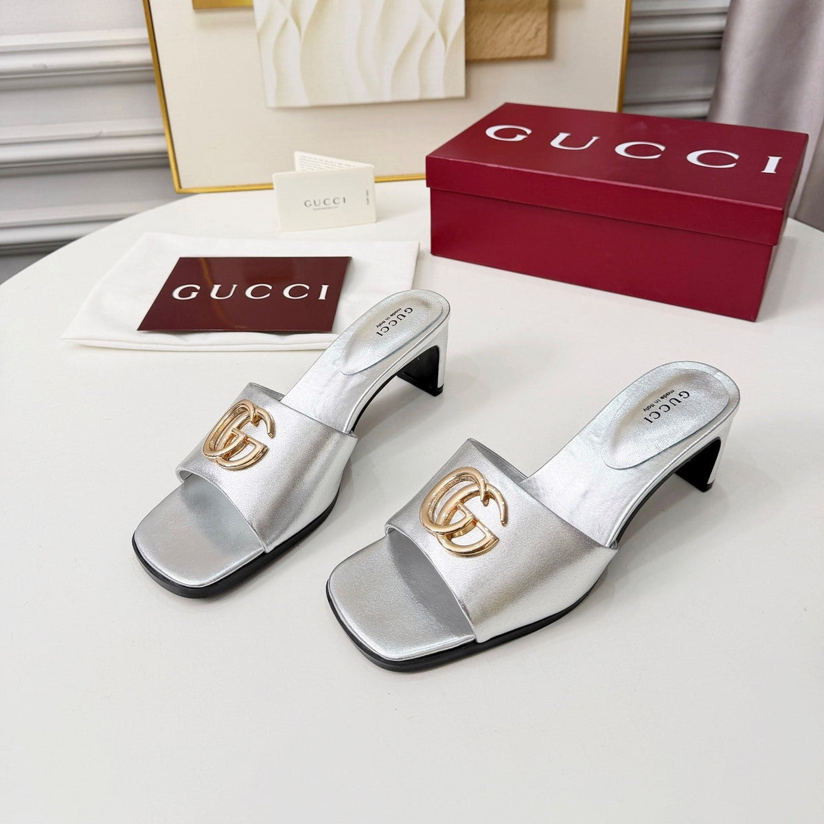 GG 2026 Early Spring Sandals Sliver Sheepskin 688527