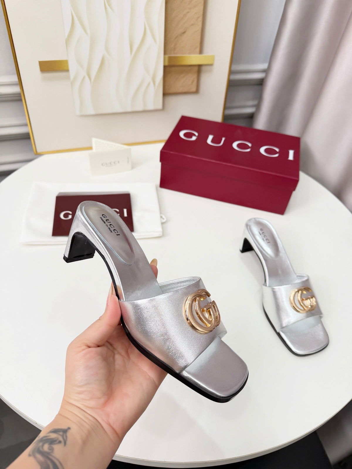 GG 2026 Early Spring Sandals Sliver Sheepskin 688527