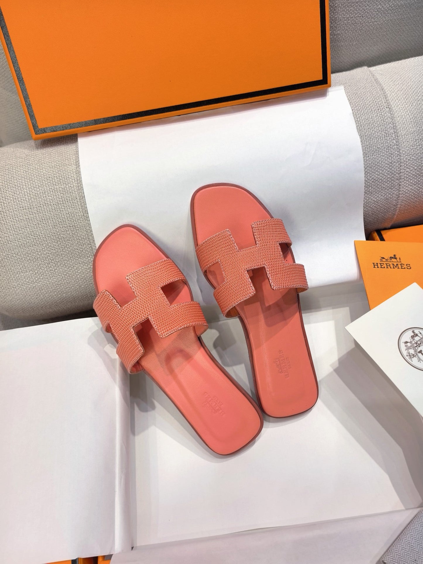 HM 26s Oran Sandal Jaipur Pink Epsom 708455