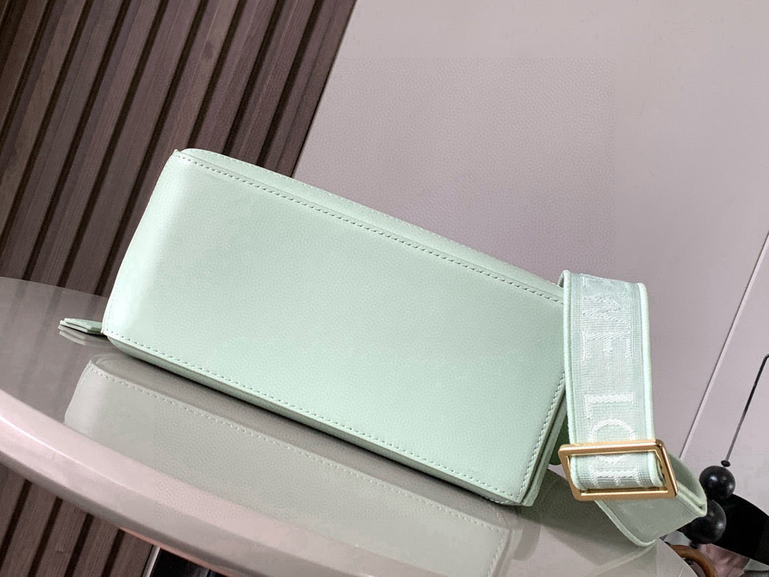 Loewe Puzzle Bag 24cm Light Mint Green Soft Nappa Calfskin