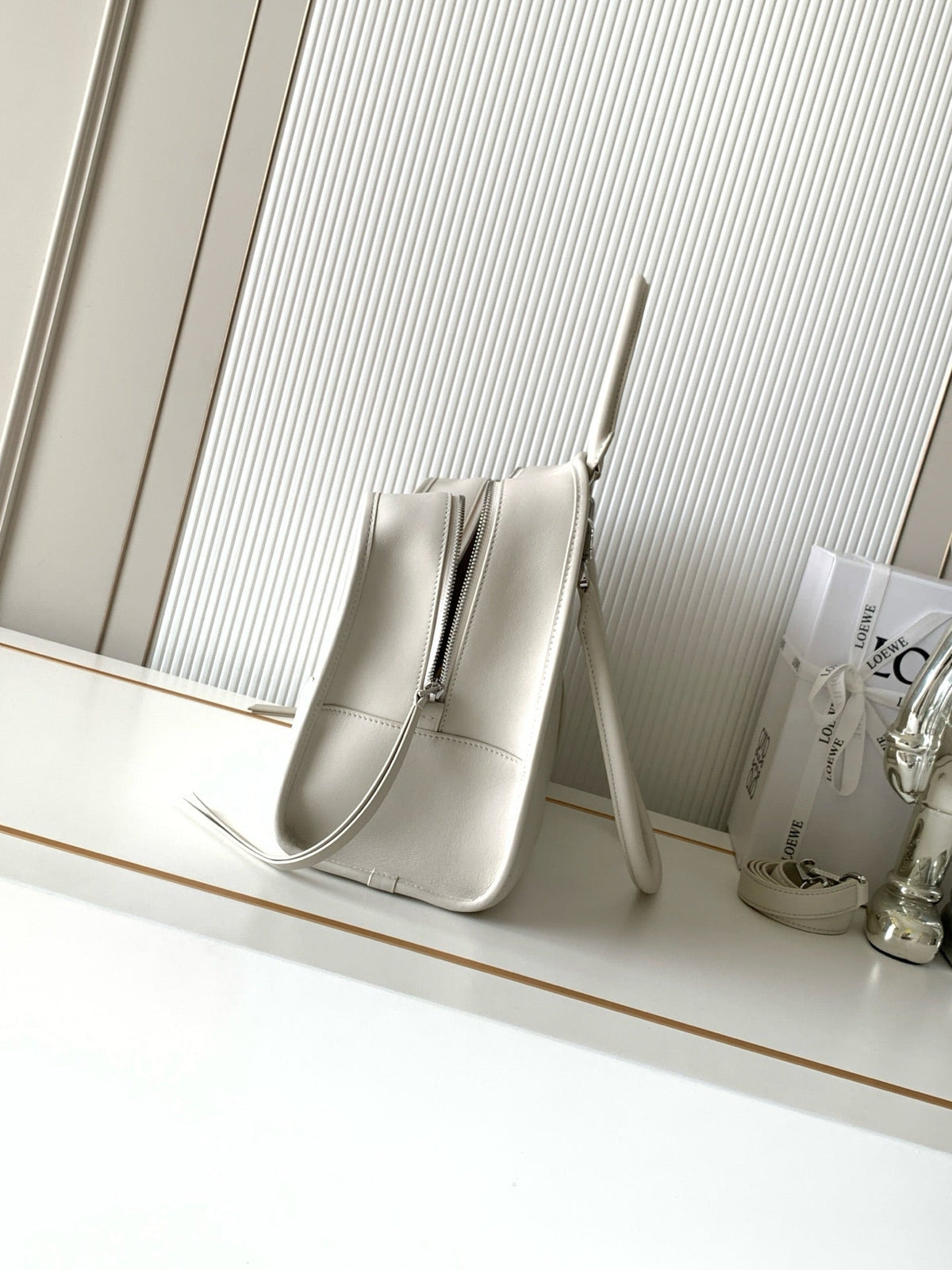 Loewe 2026 Amazona 180 Bag 24cm White Soft Calfskin
