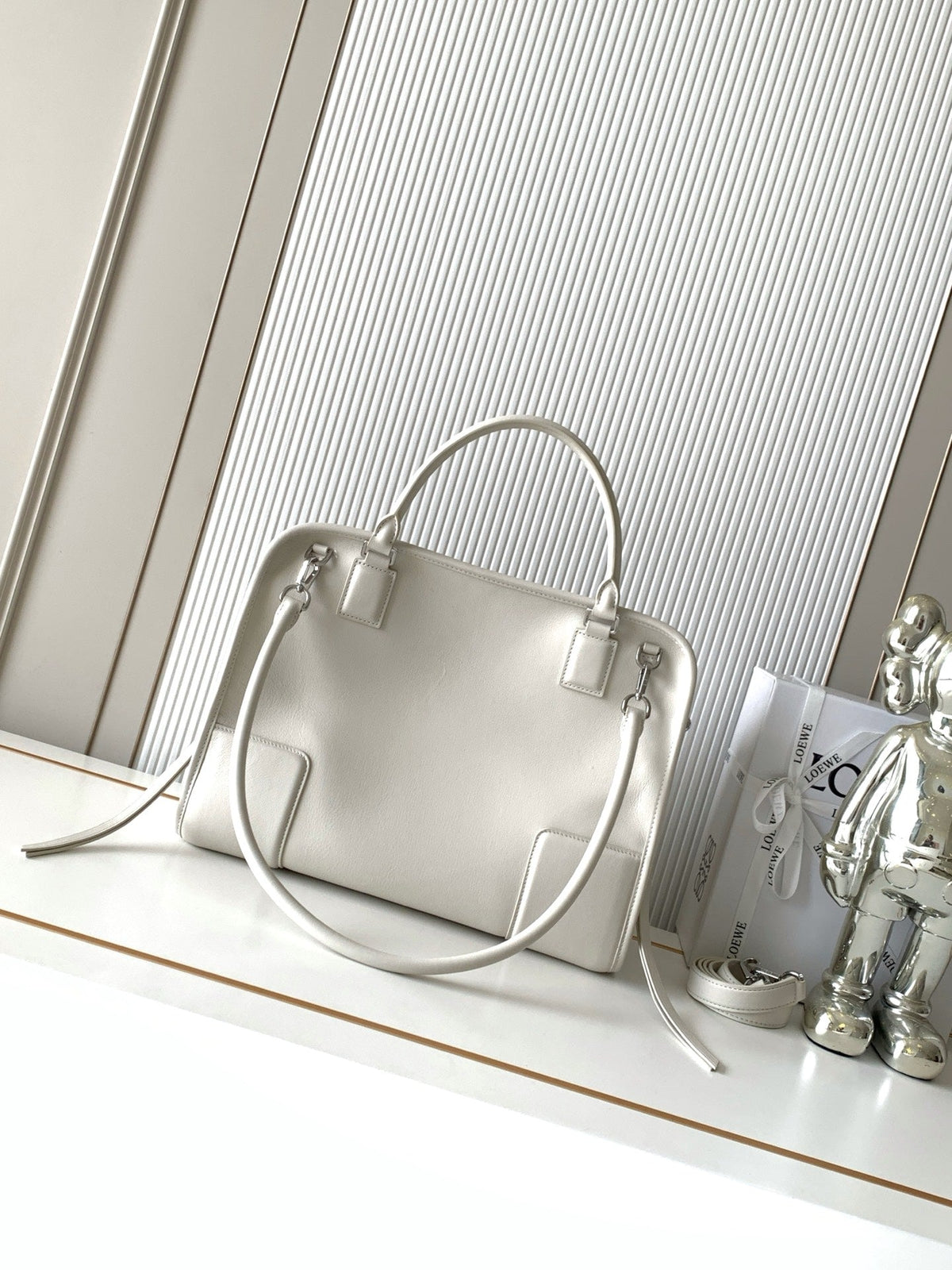 Loewe 2026 Amazona 180 Bag 24cm White Soft Calfskin