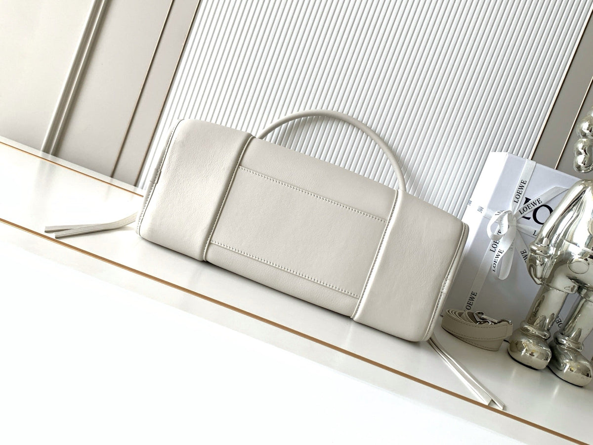 Loewe 2026 Amazona 180 Bag 24cm White Soft Calfskin