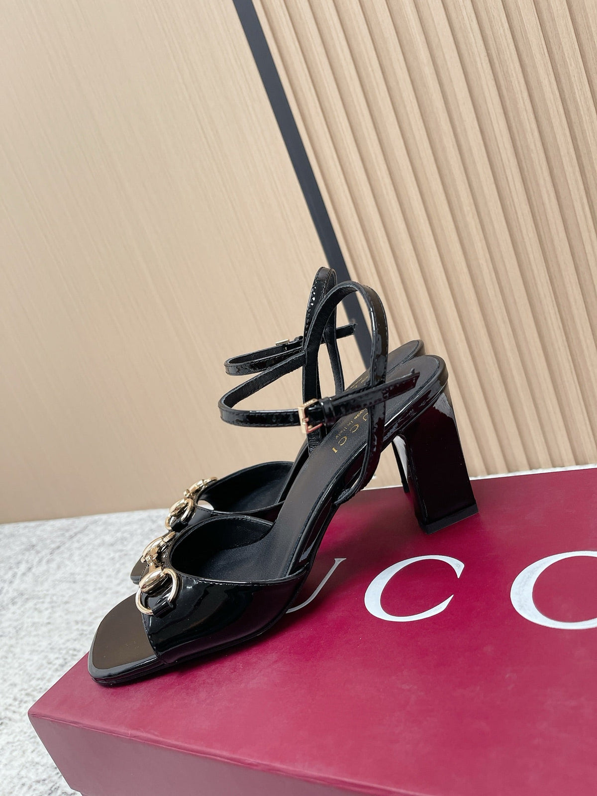 GG Signora Sandals 8.5cm Black Shiny Leather 752220