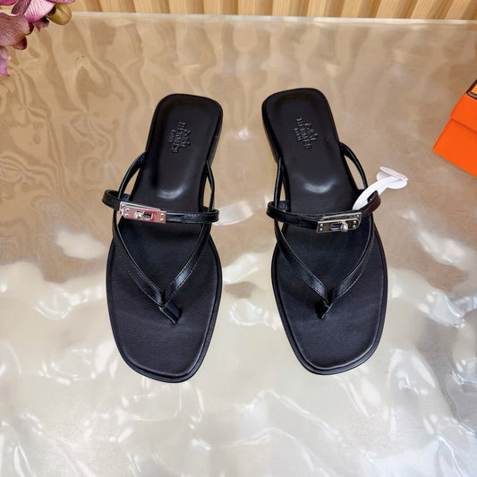 HM Miss Flip-Flops Black Calfskin 589205