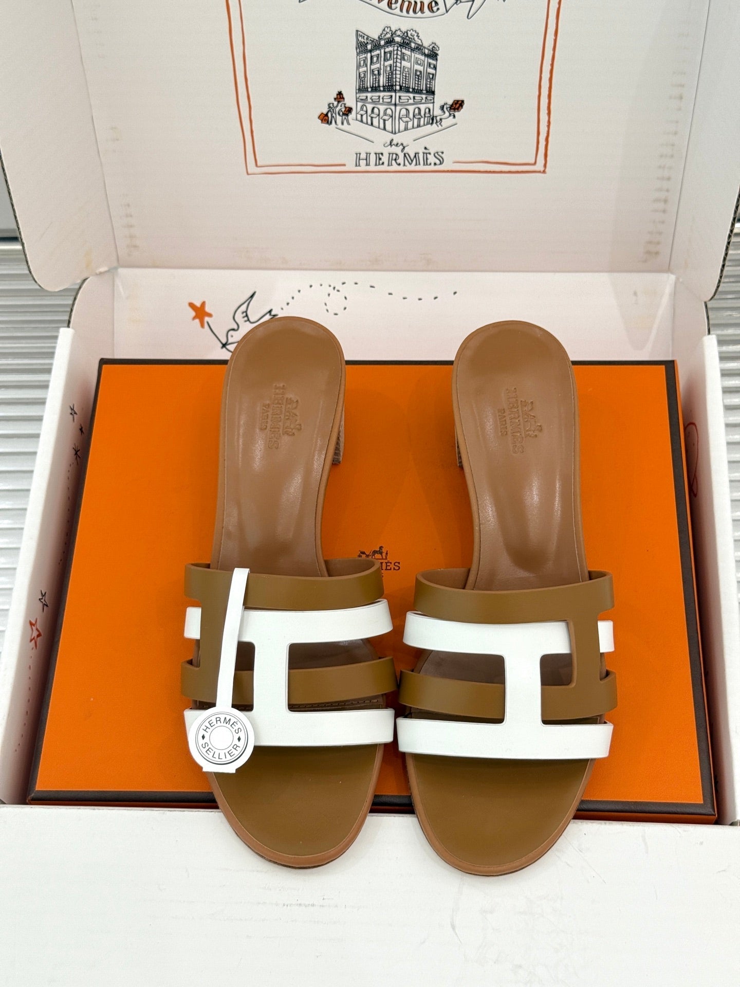 HM 26s Strappy Sandals Brown White Sheepskin 905790