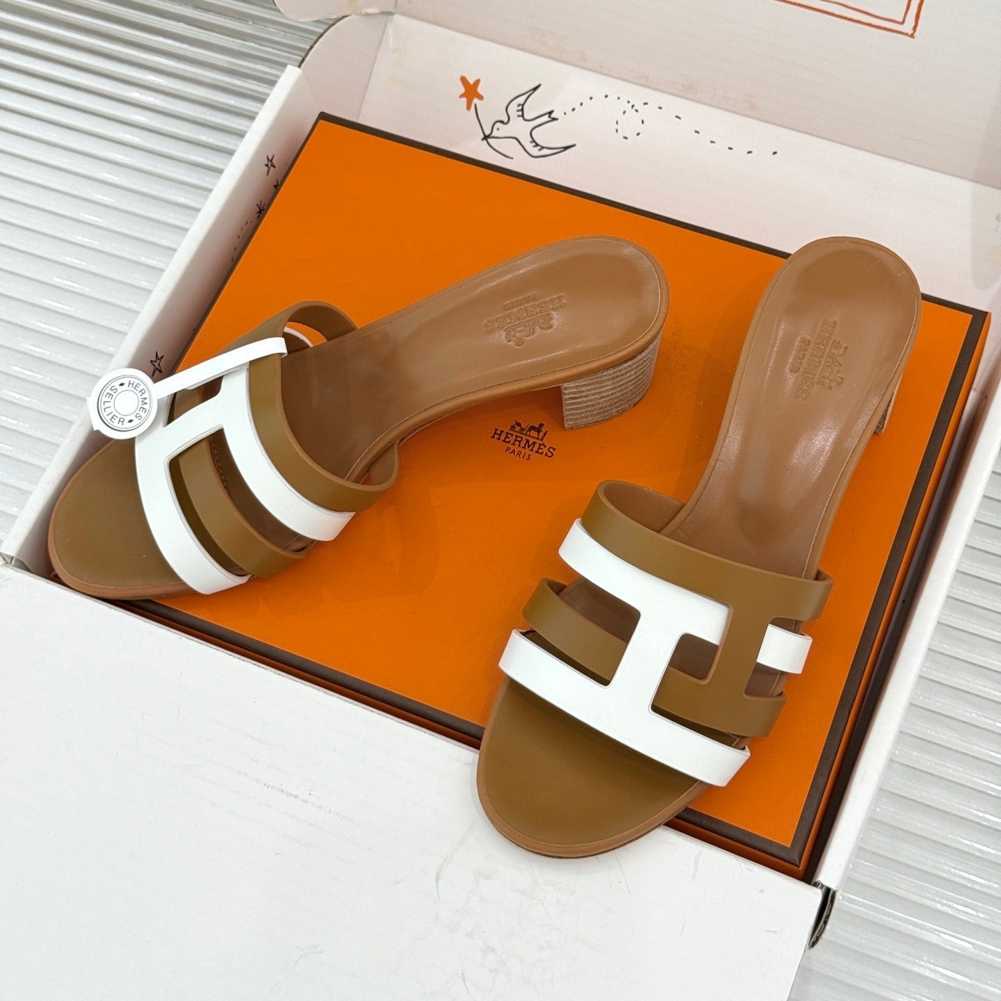 HM 26s Strappy Sandals Brown White Sheepskin 905790
