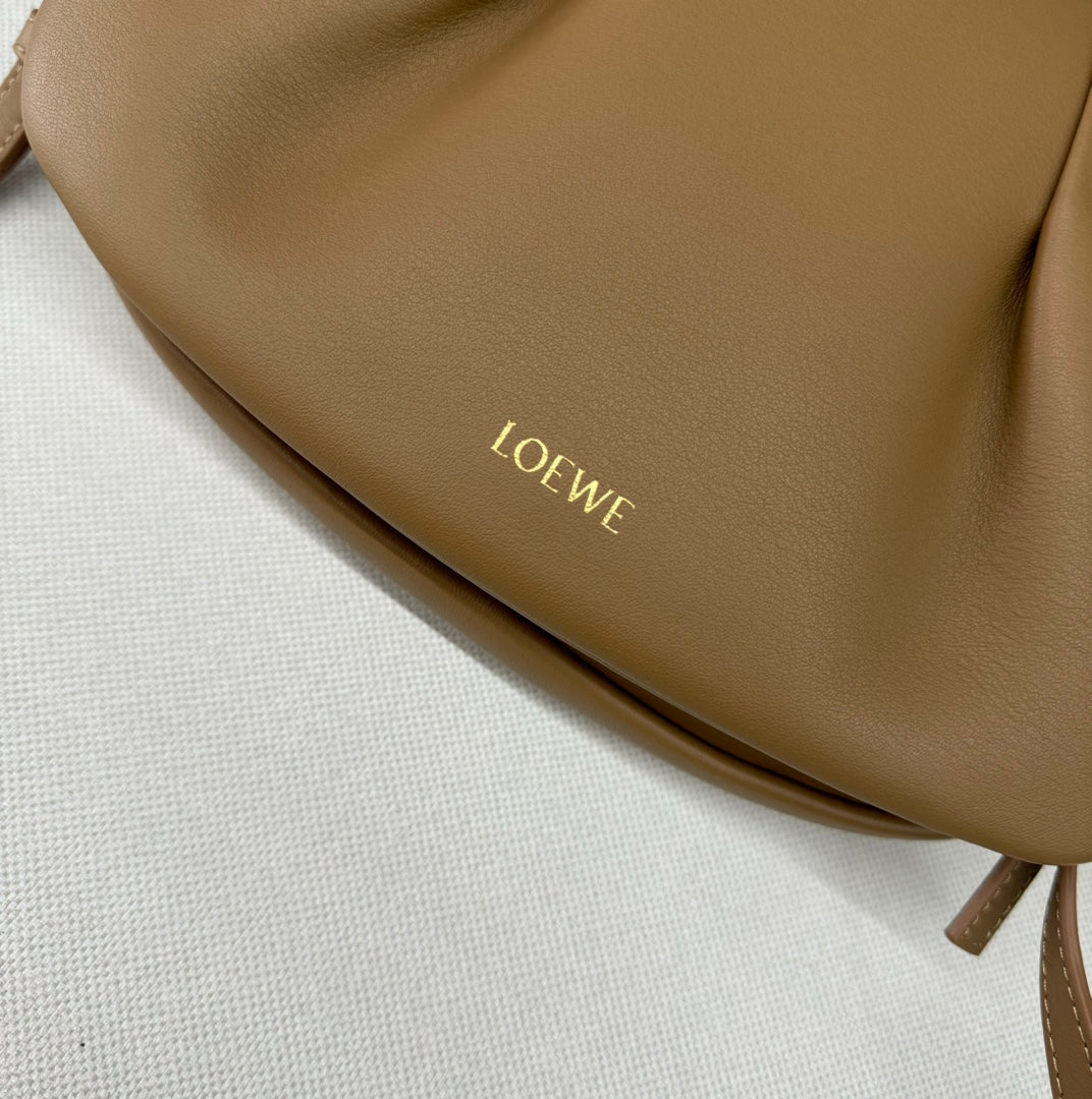 Loew Paseo Shoulder Bag 25cm Light Brown Cowhide