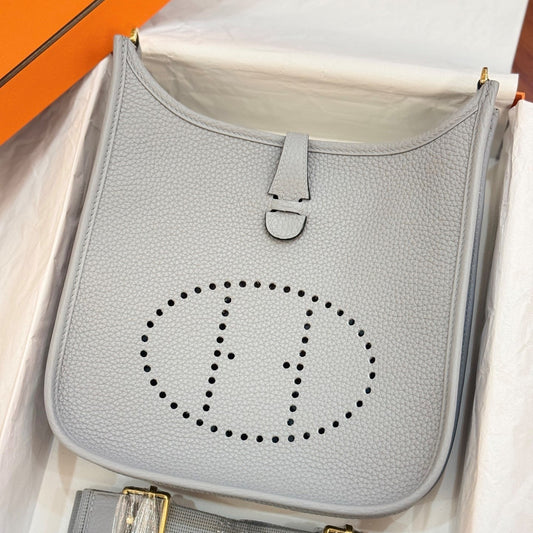 HM Evelyne 23cm Light Grey Togo Leather 281211