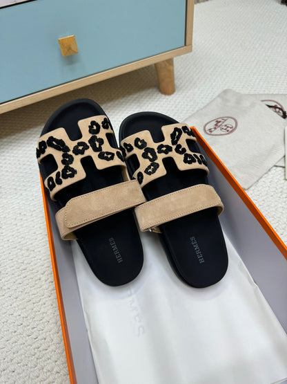 HM Chypre Sandal Black Taupe Suede Wool Leather 618575