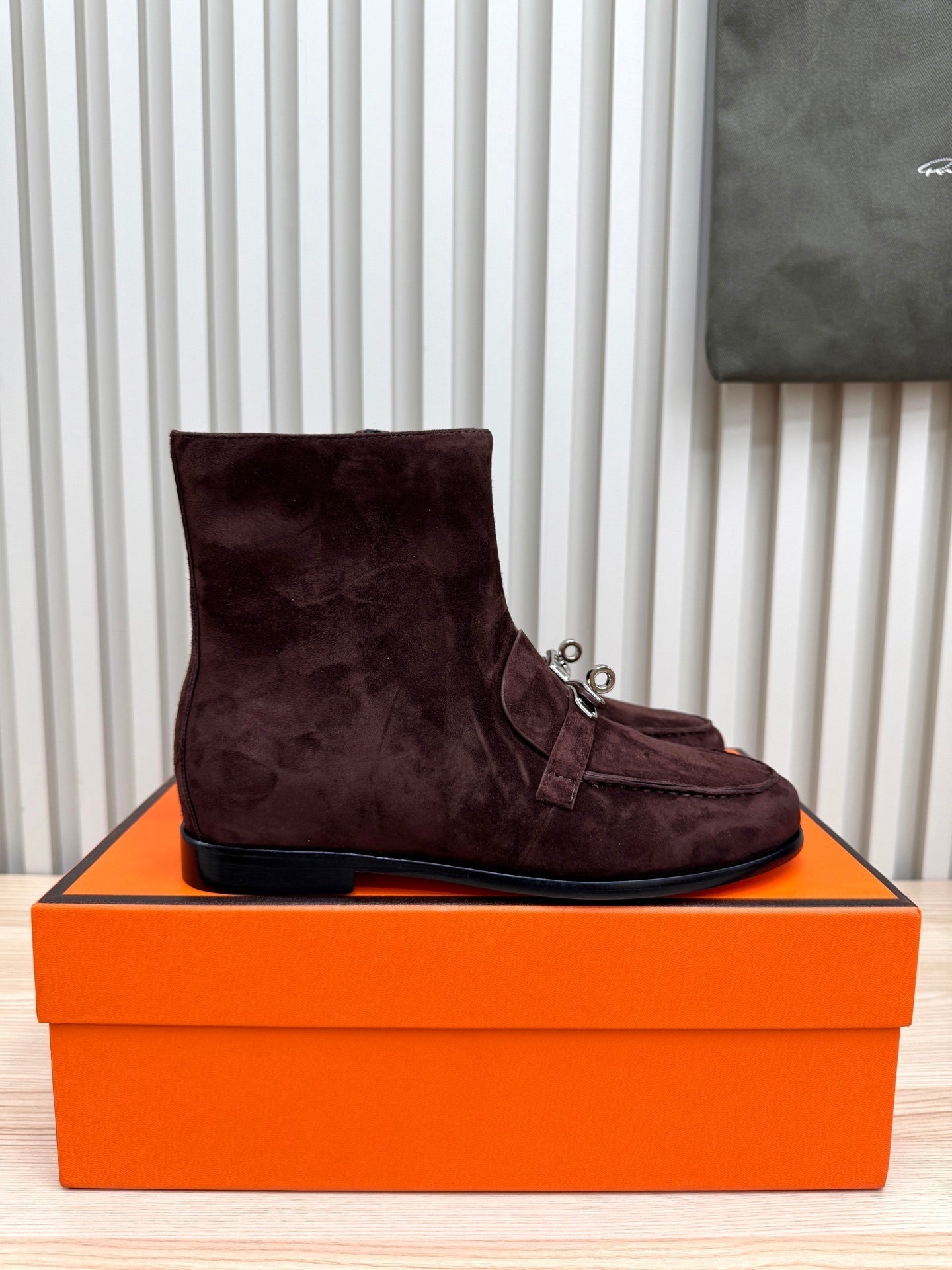 HM 25s Kelsy Ankle Boot Dark Maroon Suede 466594