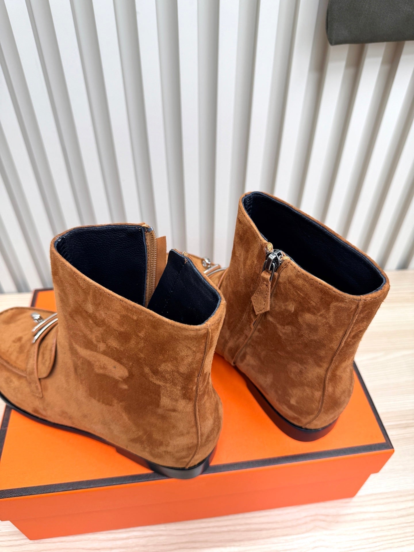 HM 25 Kelly Buckle Ankle Boots Rich Brown Silver Suede 513082