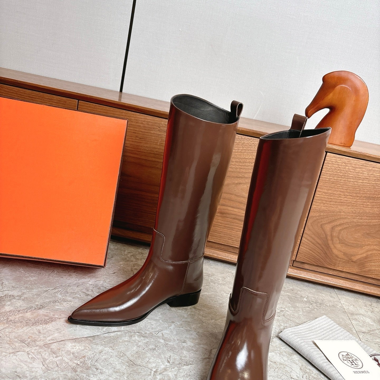 HM FW Pointed-Toe Riding Boots Brown Patent Leather 541260
