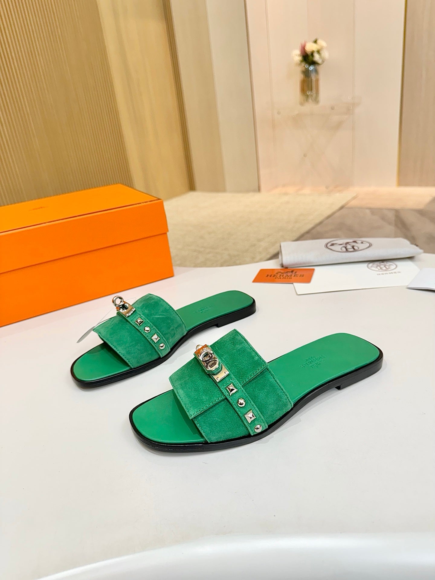 HM 26s Giulia Sandal In Green Suede And Calfskin Silver Hardware