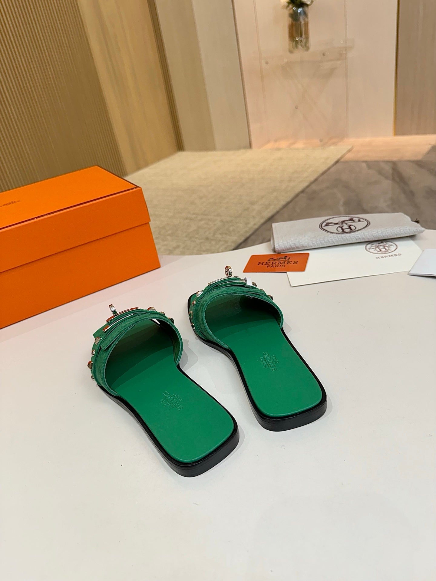 HM 26s Giulia Sandal In Green Suede And Calfskin Silver Hardware
