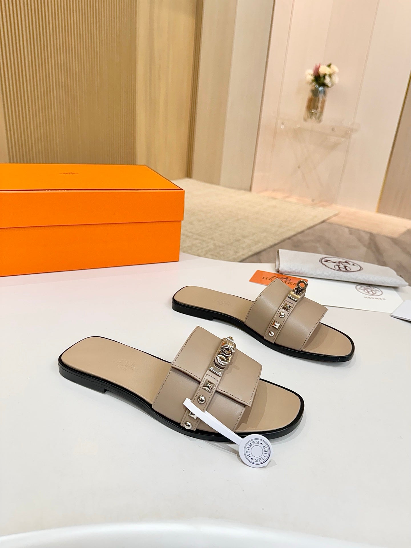HM 26s Giulia Sandal In Light Brown Calfskin Silver Hardware