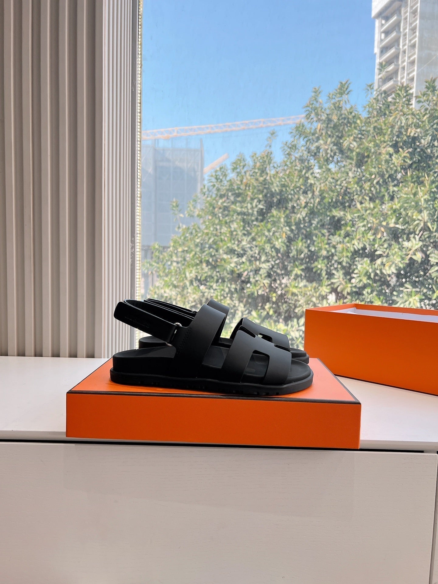 HM 25 Genius Sandal Black Calfskin