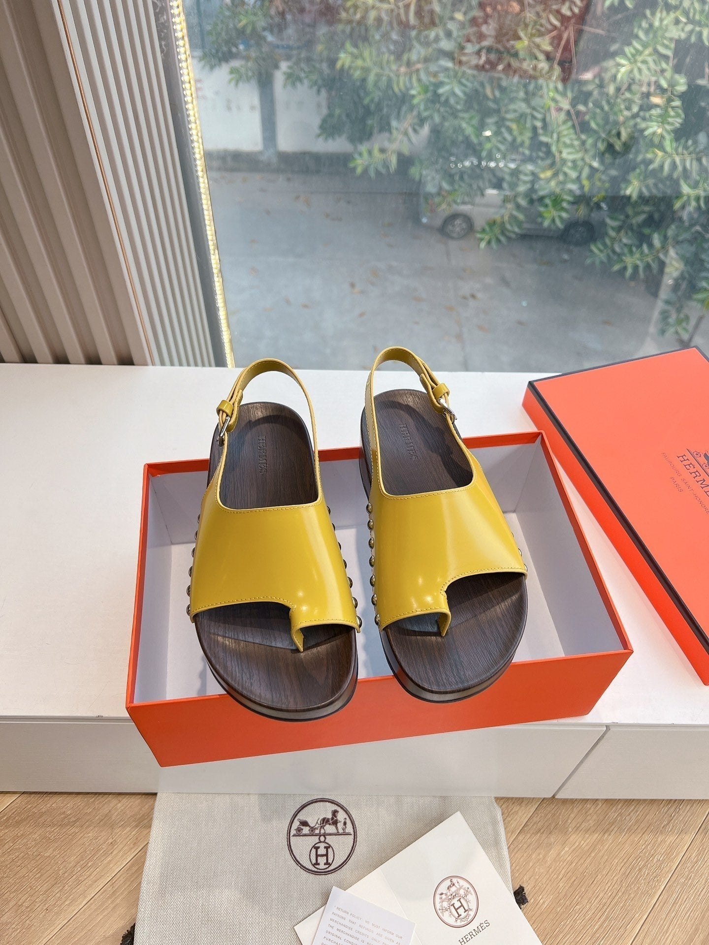 HM Flat Sandal In Corn Yellow Calfskin