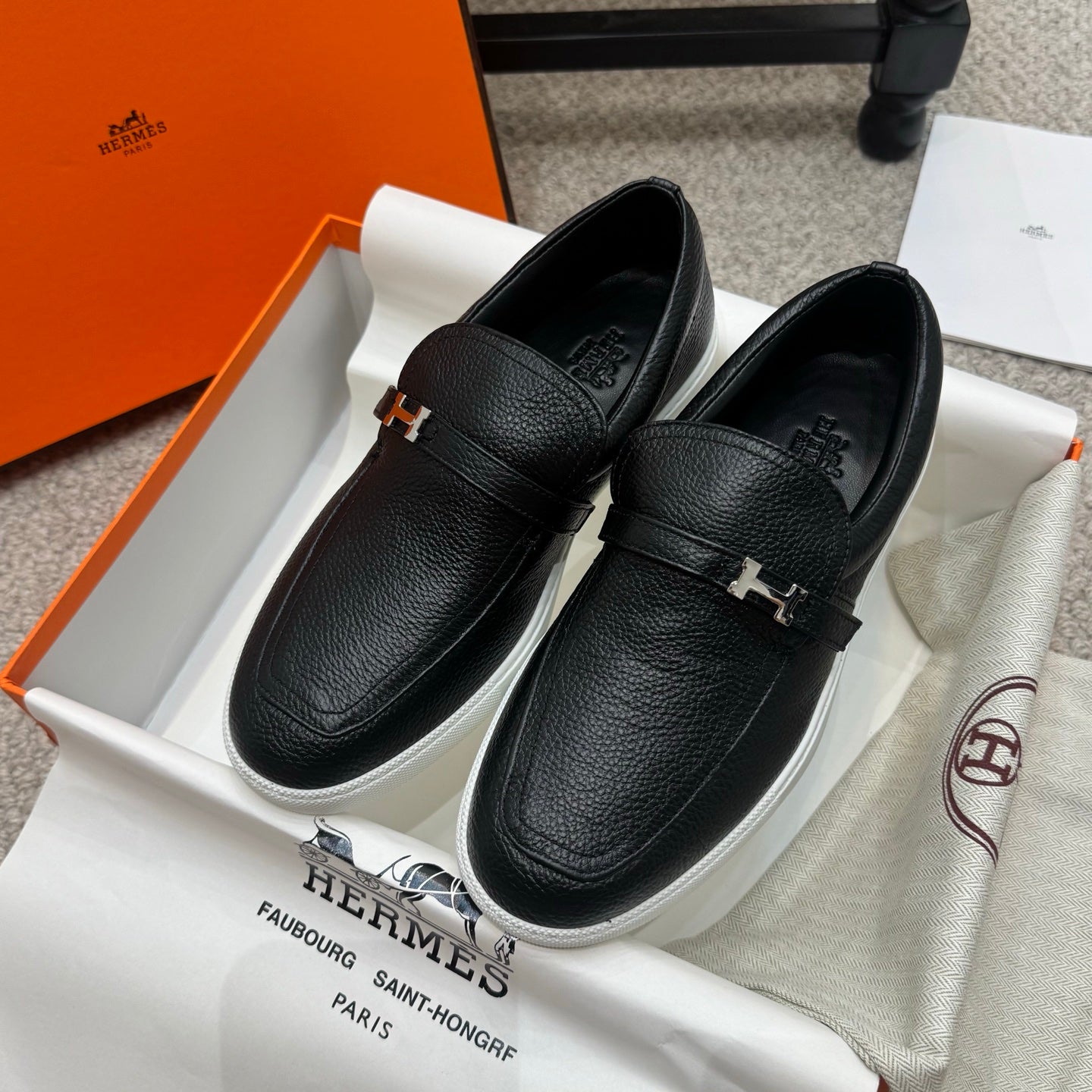 HM Job Loafers Black Grain Cowhide 523214