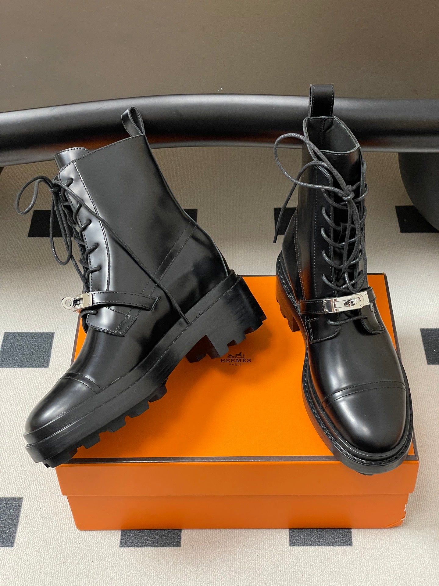 HM First Oxford Ankle Boots 5cm Black Sheepskin 594334