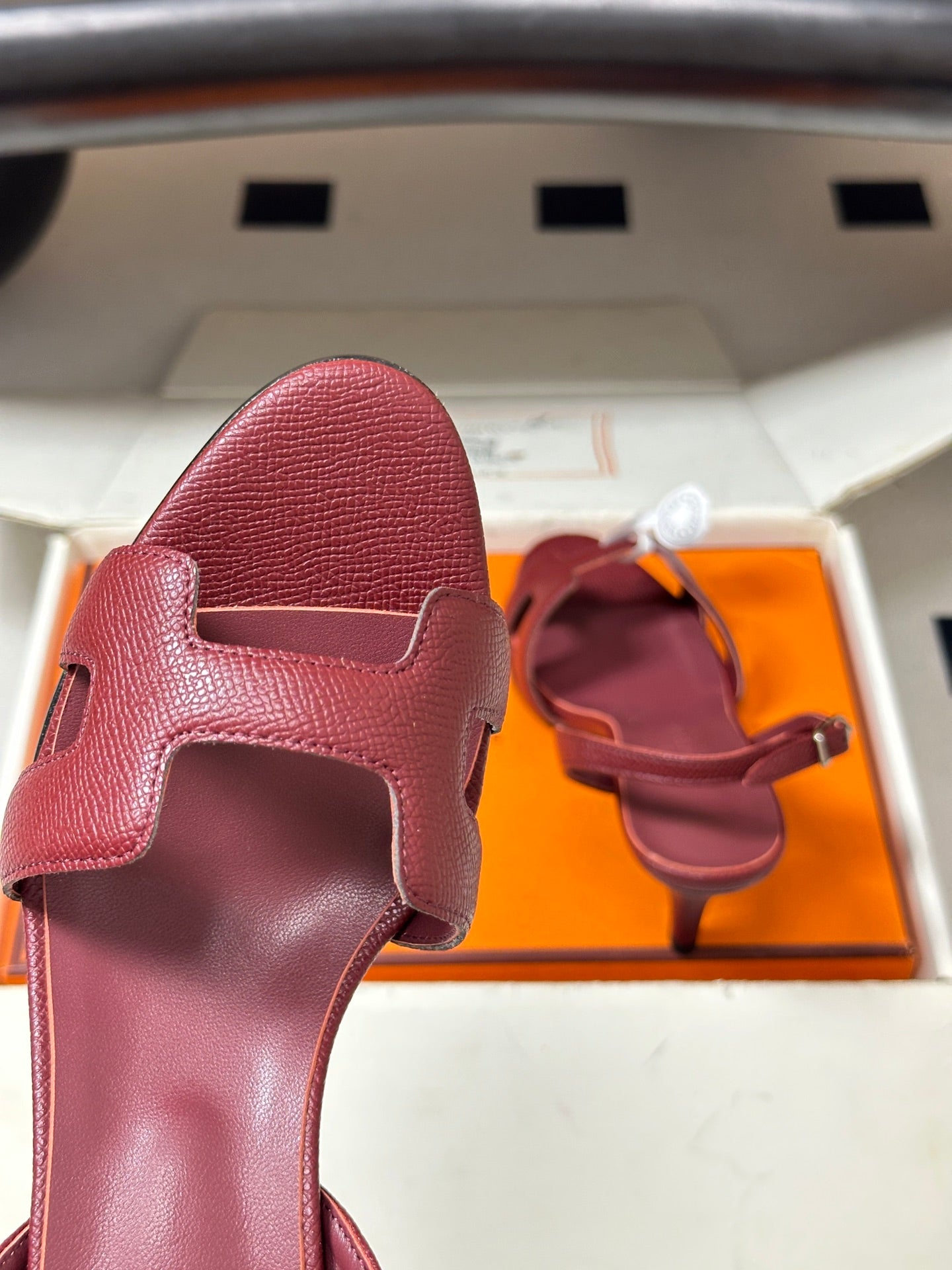 HM Holy Sandal Burgundy Cowhide 835008