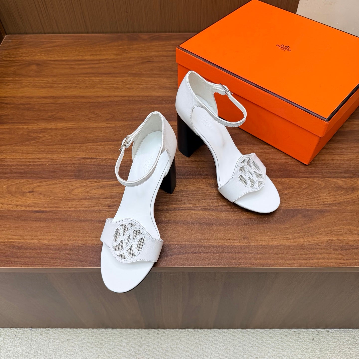HM 26s Marquise Sandal 85mm In White Calfskin